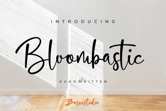 Bloombastic: The Handwritten Typeface That Elevates Campaign Visuals